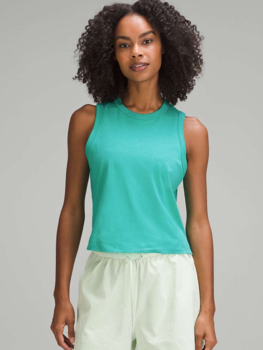 Women’s Lululemon classic fit tank